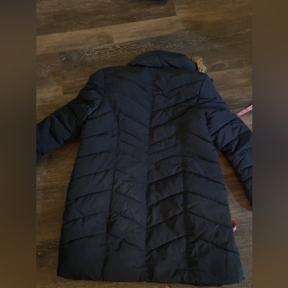 Used fair condition Tommy Hilfiger coat - Picture 9 of 9